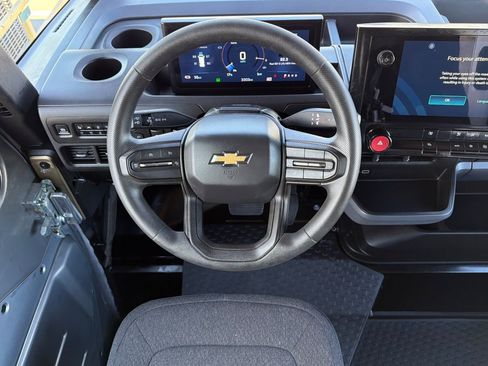 Used 2025 Chevrolet Brightdrop 400 image 12