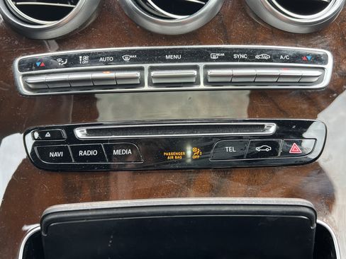 Certified 2018 Mercedes-Benz GLC 300 image 30