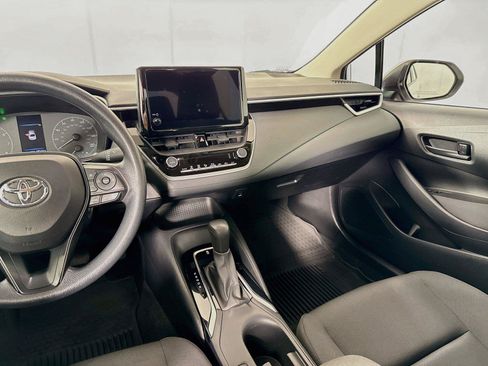 Certified 2024 Toyota Corolla LE FWD image 31