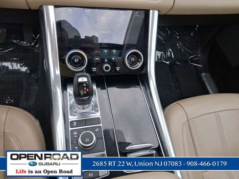 Used 2020 Land Rover Range Rover Sport HSE AWD/4WD image 25
