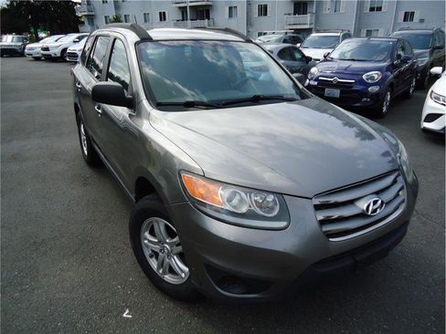 Used 2012 Hyundai Santa Fe GLS image 4