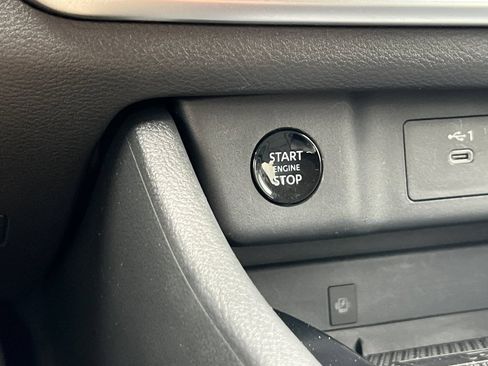 Used 2026 Nissan Rogue SL AWD/4WD image 30