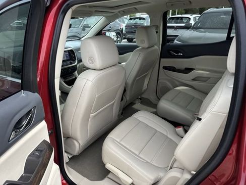Certified 2022 GMC Acadia Denali w/ Denali Ultimate Package AWD/4WD image 22