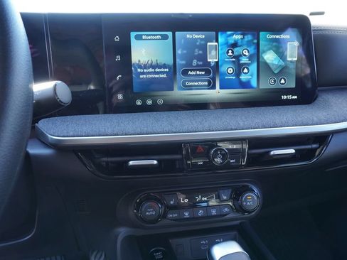 New 2026 Nissan Kicks SV w/ SV Premium Package FWD image 20