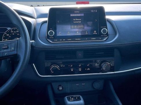 Used 2024 Nissan Rogue S AWD/4WD image 9