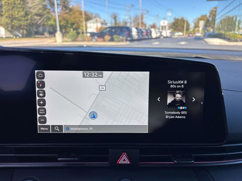 Used 2025 Hyundai Elantra SEL image 10