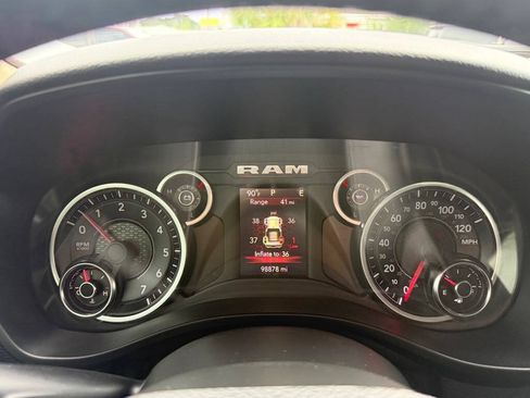 Used 2020 RAM 1500 Big Horn RWD image 15