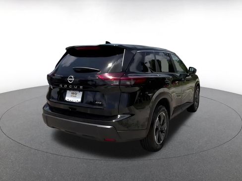Used 2025 Nissan Rogue SV AWD/4WD image 15