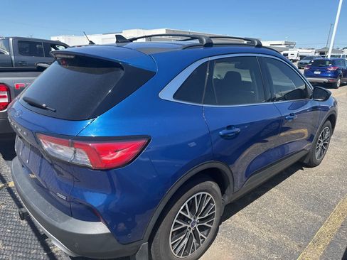 Used 2022 Ford Escape Titanium w/ Titanium Premium Package FWD image 12