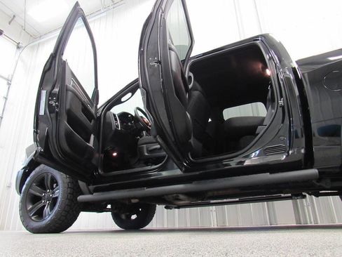Used 2022 RAM 1500 Classic Warlock w/ Electronics Group AWD/4WD image 18