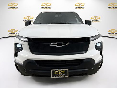 Used 2024 Chevrolet Silverado EV W/T AWD/4WD image 2