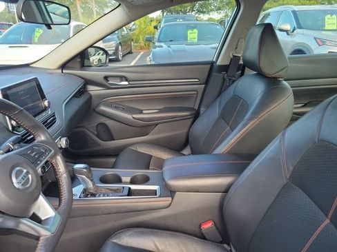 Used 2022 Nissan Altima 2.5 SR FWD image 16