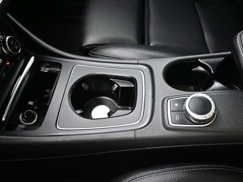 Used 2018 Mercedes-Benz GLA 250 4MATIC image 24