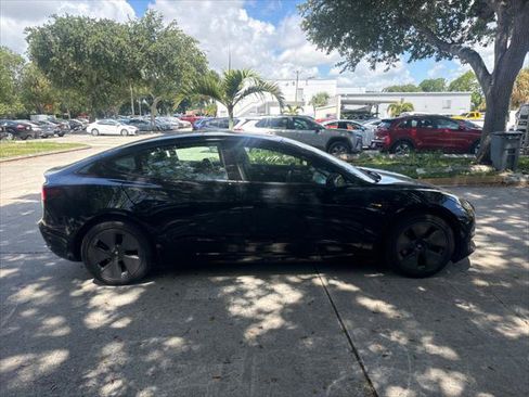 Used 2023 Tesla Model 3 Standard Range RWD image 6