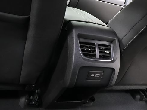 Used 2025 Chevrolet Blazer LT AWD/4WD image 24