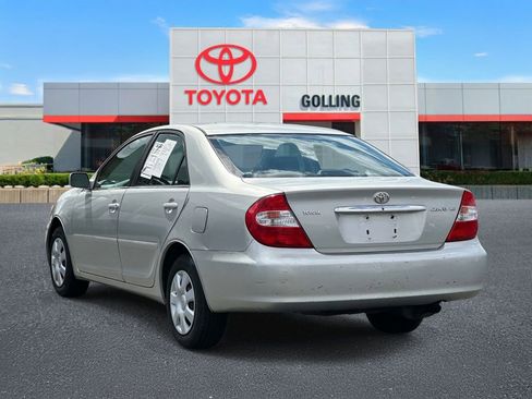 Used 2004 Toyota Camry LE image 4