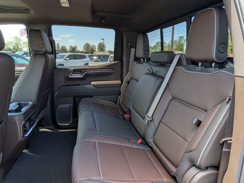 New 2026 GMC Sierra 1500 Denali w/ Denali Reserve Package AWD/4WD image 35