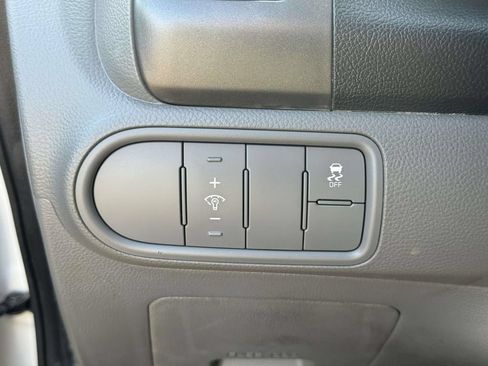 Used 2017 Kia Forte LX FWD image 18