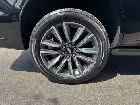 Used 2022 Cadillac Escalade Sport w/ Touring Package AWD/4WD image 9