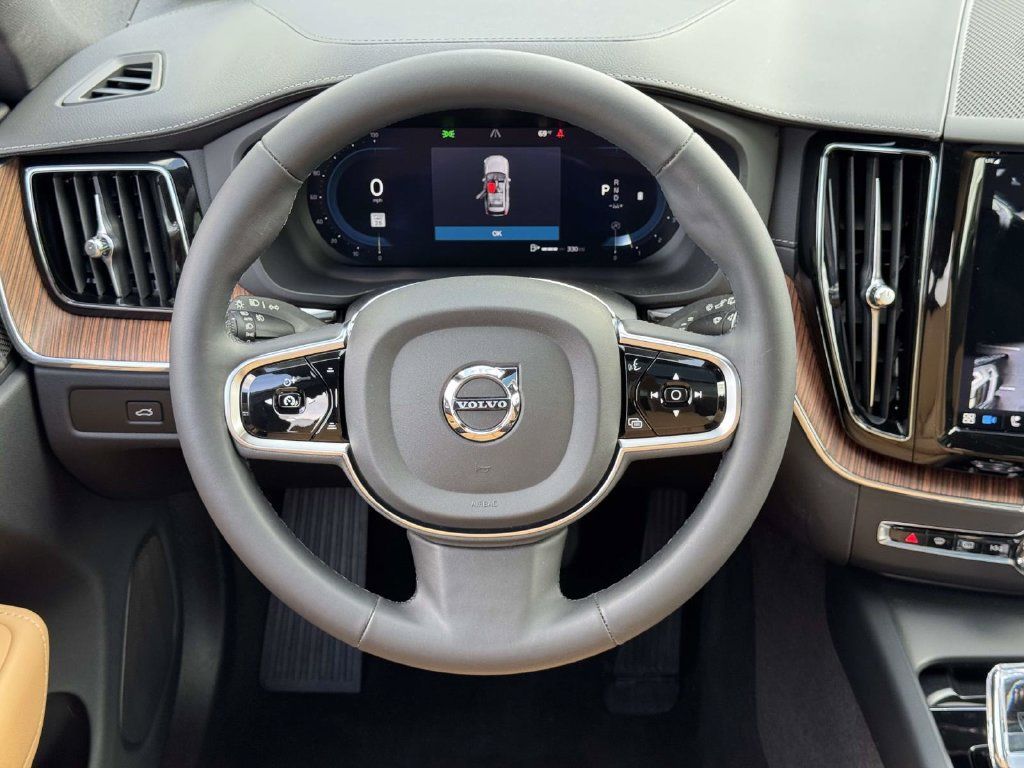 Certified 2024 Volvo XC60 B5 Ultimate AWD/4WD image 12
