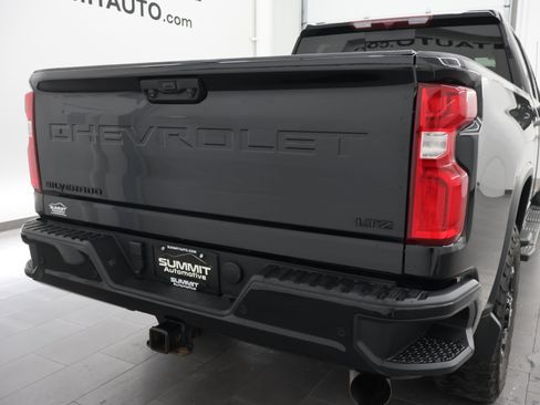 Used 2024 Chevrolet Silverado 2500 LTZ w/ LTZ Plus Package AWD/4WD image 33