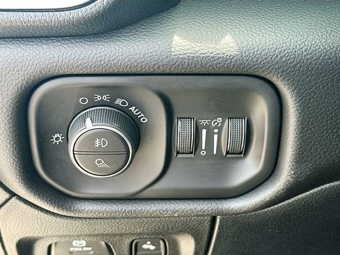 New 2026 RAM 1500 Big Horn AWD/4WD image 11