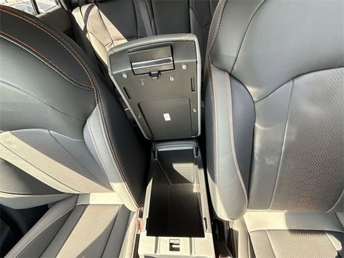 New 2025 Subaru Crosstrek 2.5i Limited w/ Crosstrek Mirror Package image 21