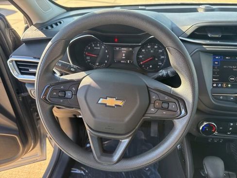 Used 2023 Chevrolet TrailBlazer LT image 16