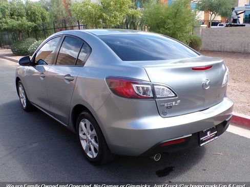 Used 2011 MAZDA MAZDA3 i Touring FWD image 8