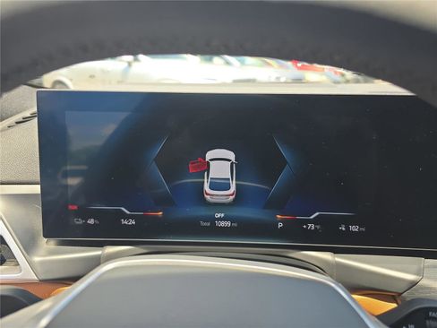 Certified 2025 BMW i4 eDrive40 w/ Premium Package RWD image 32