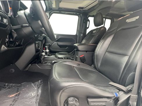 Used 2023 Jeep Wrangler Unlimited Sport AWD/4WD image 18