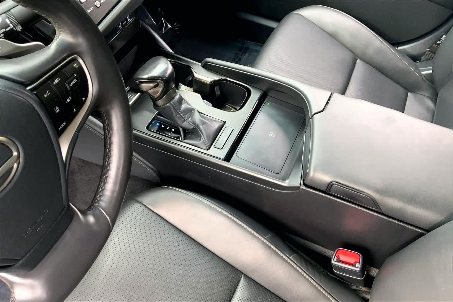 Used 2024 Lexus ES 350 w/ Premium Package FWD image 17