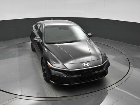 New 2026 Hyundai Elantra Sport FWD image 23