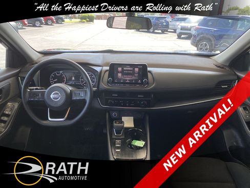 Used 2021 Nissan Rogue S FWD image 17