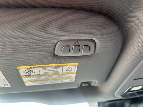 Used 2024 Ford F250 Lariat w/ Lariat Ultimate Package image 37