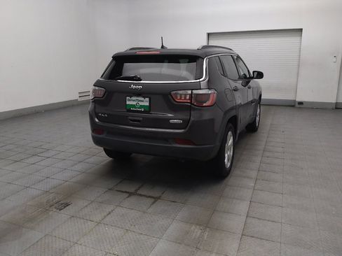 Used 2018 Jeep Compass Latitude w/ Popular Equipment Group AWD/4WD image 9
