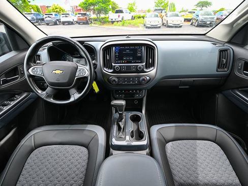 Used 2021 Chevrolet Colorado Z71 AWD/4WD image 29