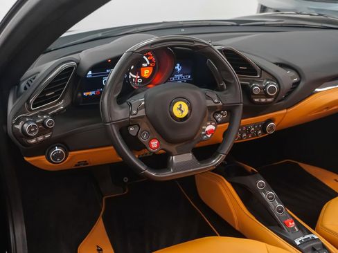 Used 2018 Ferrari 488 Spider RWD image 2