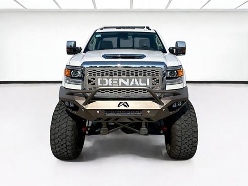 Used 2018 GMC Sierra 3500 Denali w/ Duramax Plus Package AWD/4WD image 2