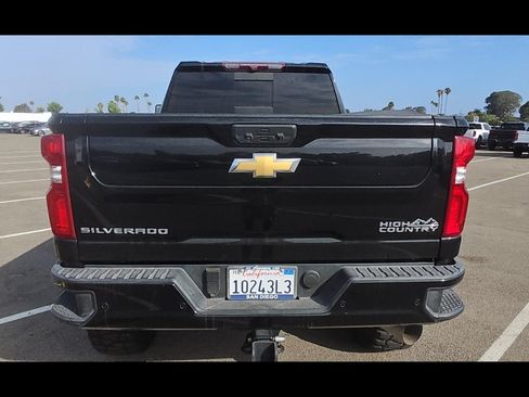 Used 2022 Chevrolet Silverado 2500 High Country w/ Safety Package II AWD/4WD image 22