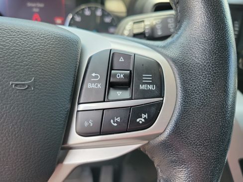 Used 2022 Ford Explorer XLT RWD image 16