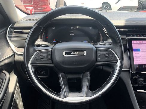 Used 2021 Jeep Grand Cherokee L Limited AWD/4WD image 11