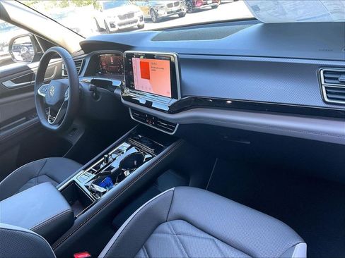 New 2026 Volkswagen Atlas Peak Edition AWD/4WD image 9