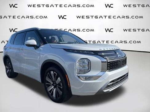 New 2025 Mitsubishi Outlander SEL image 8