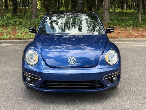 Used 2013 Volkswagen Beetle R-Line FWD image 2