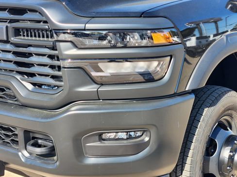 New 2026 RAM 3500 Tradesman AWD/4WD image 9