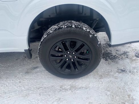 Used 2025 Ford F150 Lariat w/ FX4 Off-Road Package image 14