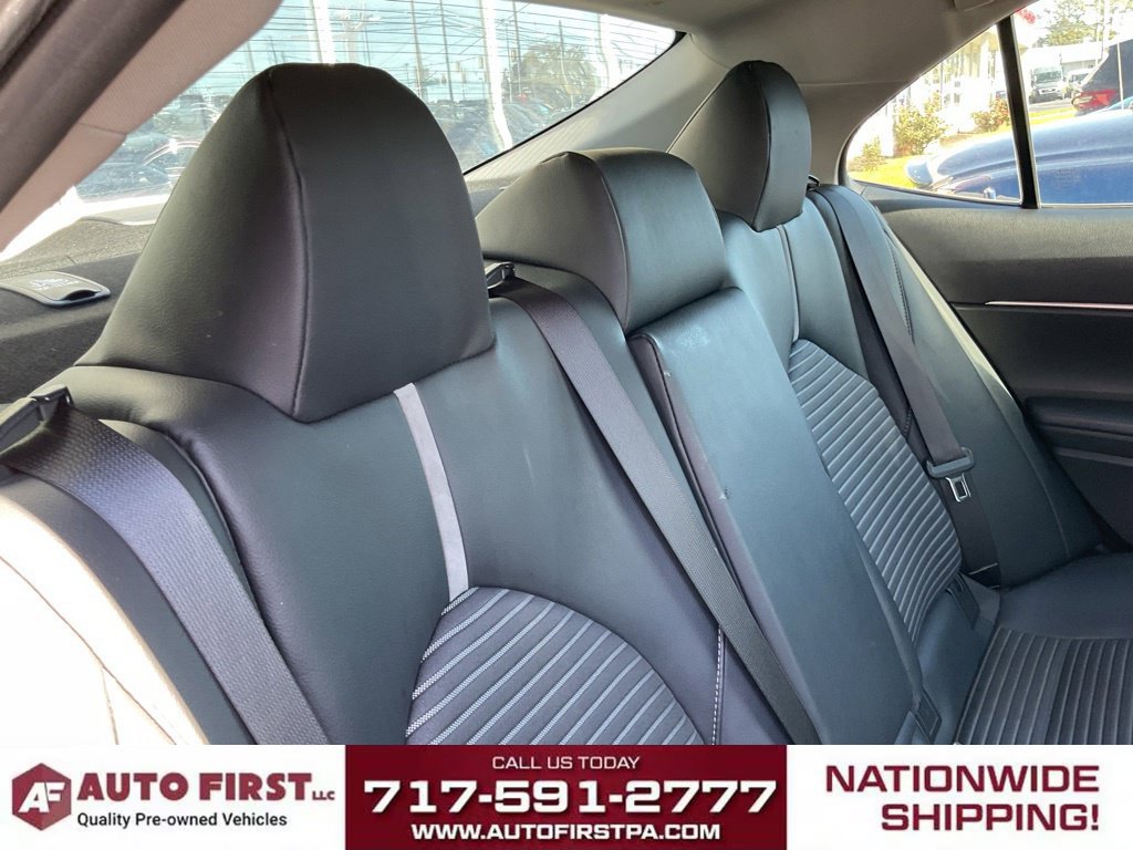 Used 2018 Toyota Camry SE w/ Audio Package FWD image 16