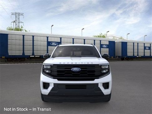 New 2025 Ford Expedition Active image 6