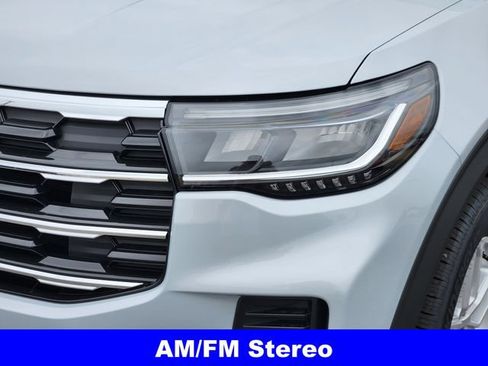 New 2026 Ford Explorer Active RWD image 8